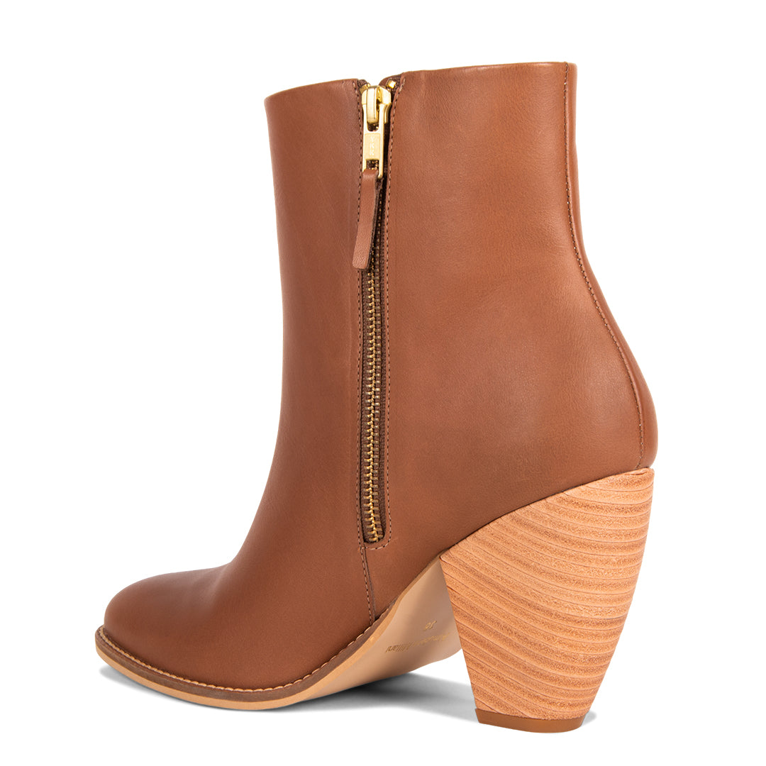 NEW! CALISTA TOFFEE