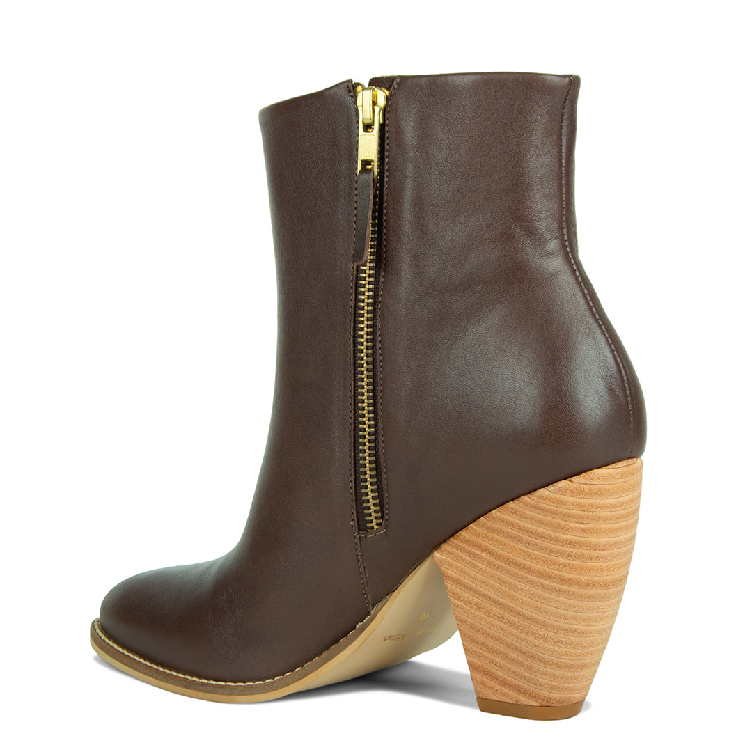 NEW! CALISTA CAOBA