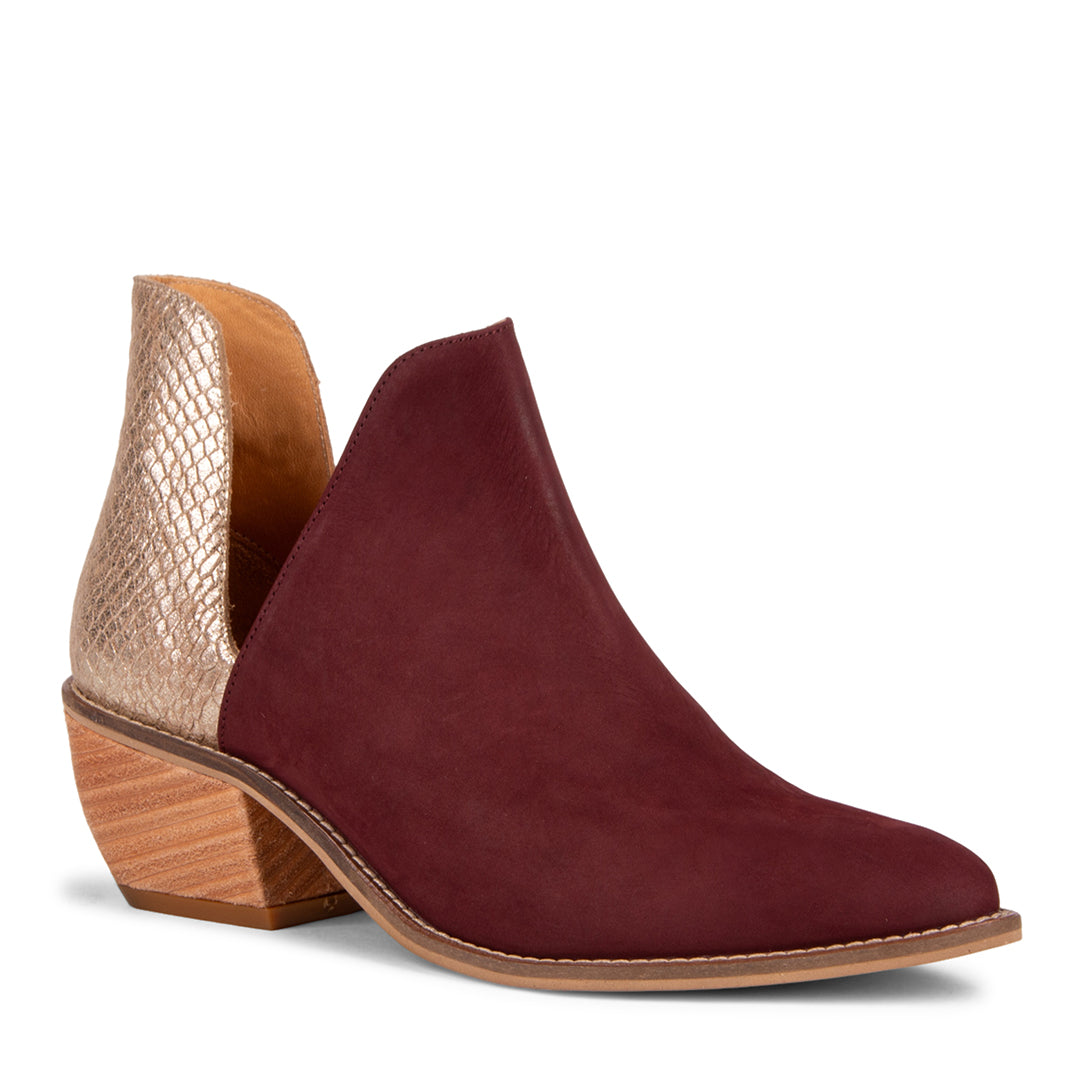 NEW! MARIE GUINDA