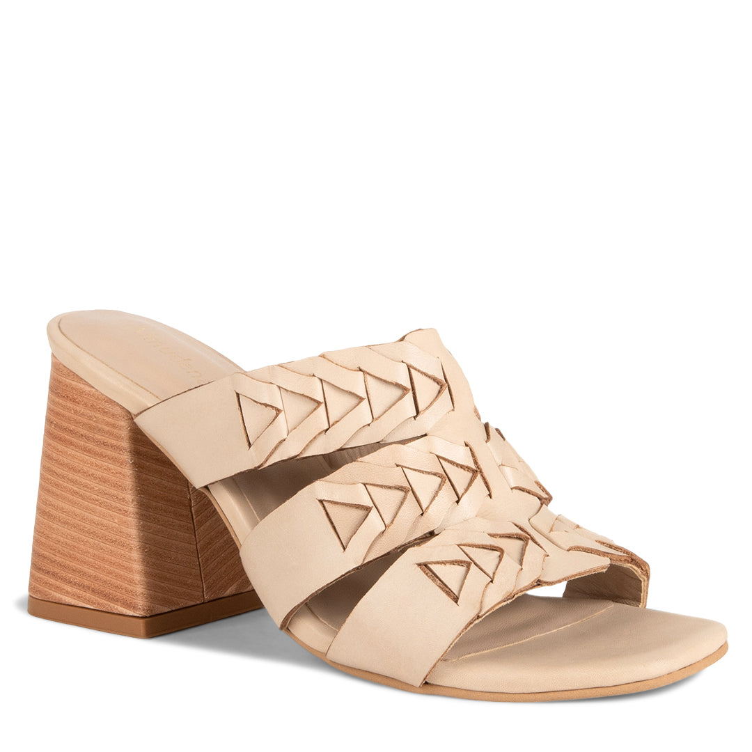 NEW! AVELINE CAPUCHINO